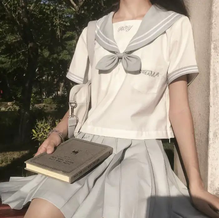诡影访客